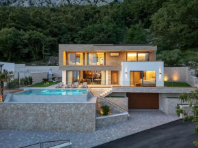 Villa Marta - Luxury Villa!